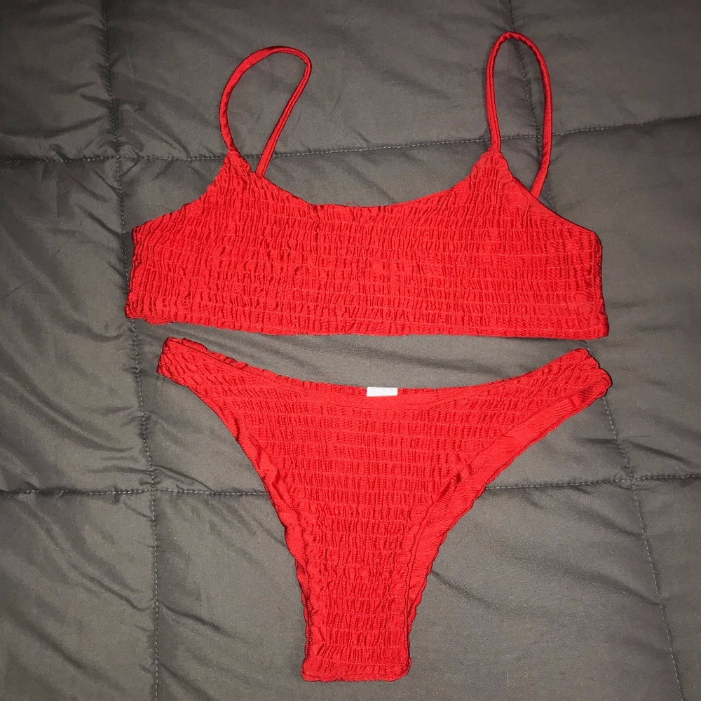 Romwe Red Scrunched Bikini